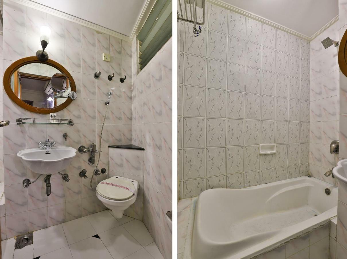 Hotel Pinnacle Ahmedabad Esterno foto